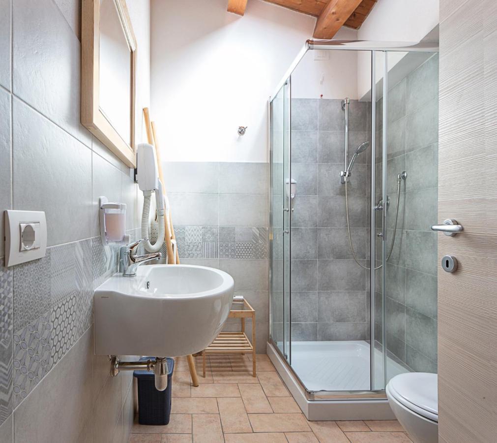 Edomat Bed & Breakfast Monserrato Bagian luar foto